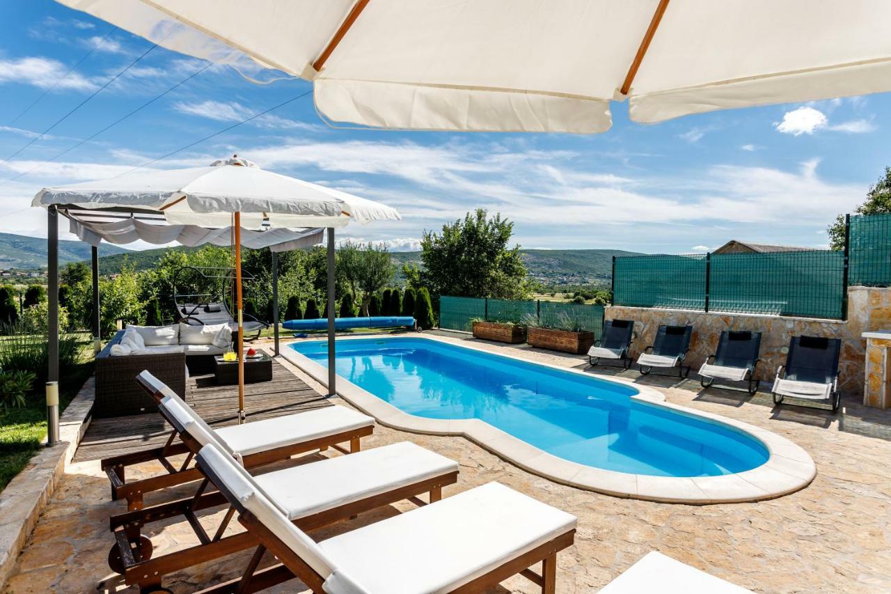 Luxury Villa Nadalina-Dicmo Dugopolje Zewnętrze zdjęcie