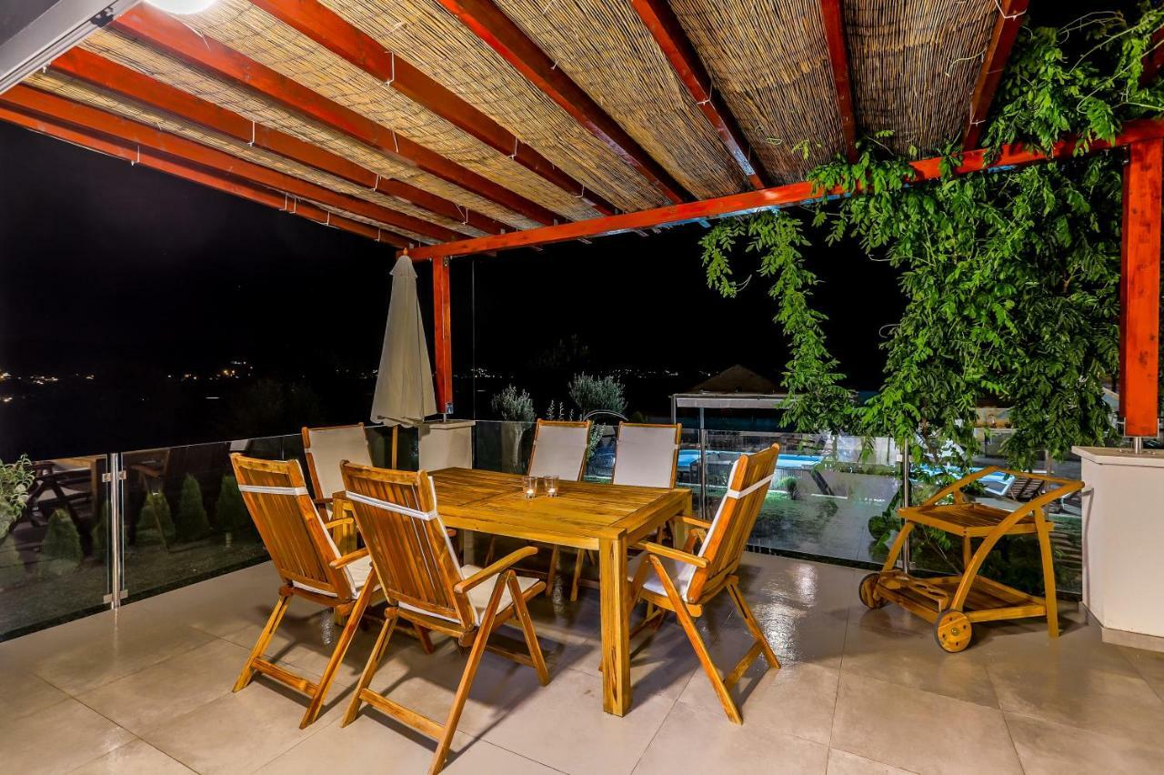 Luxury Villa Nadalina-Dicmo Dugopolje Zewnętrze zdjęcie