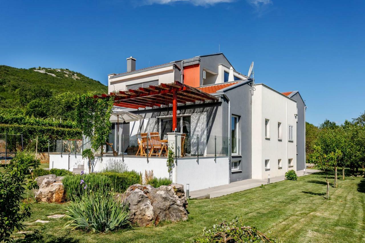 Luxury Villa Nadalina-Dicmo Dugopolje Zewnętrze zdjęcie