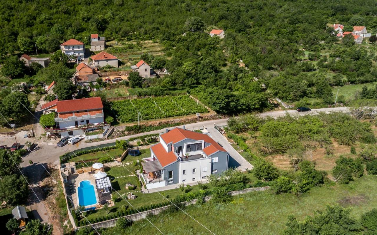 Luxury Villa Nadalina-Dicmo Dugopolje Zewnętrze zdjęcie