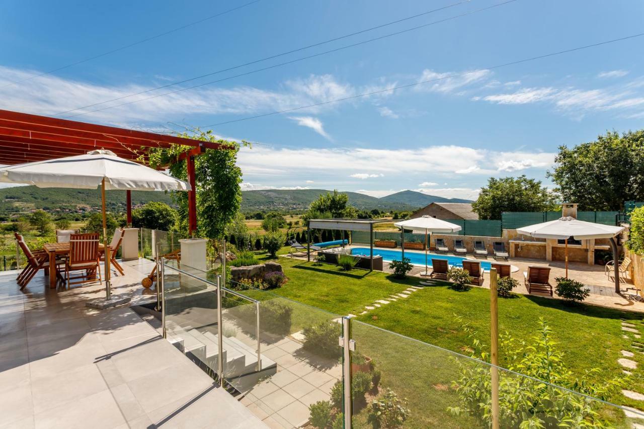Luxury Villa Nadalina-Dicmo Dugopolje Zewnętrze zdjęcie