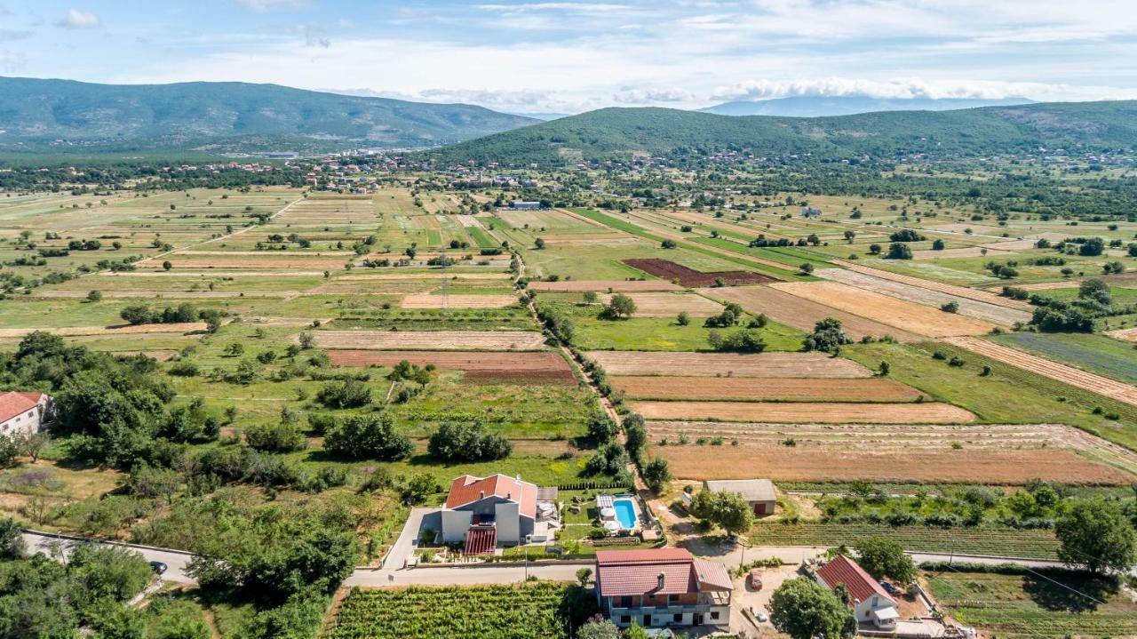 Luxury Villa Nadalina-Dicmo Dugopolje Zewnętrze zdjęcie