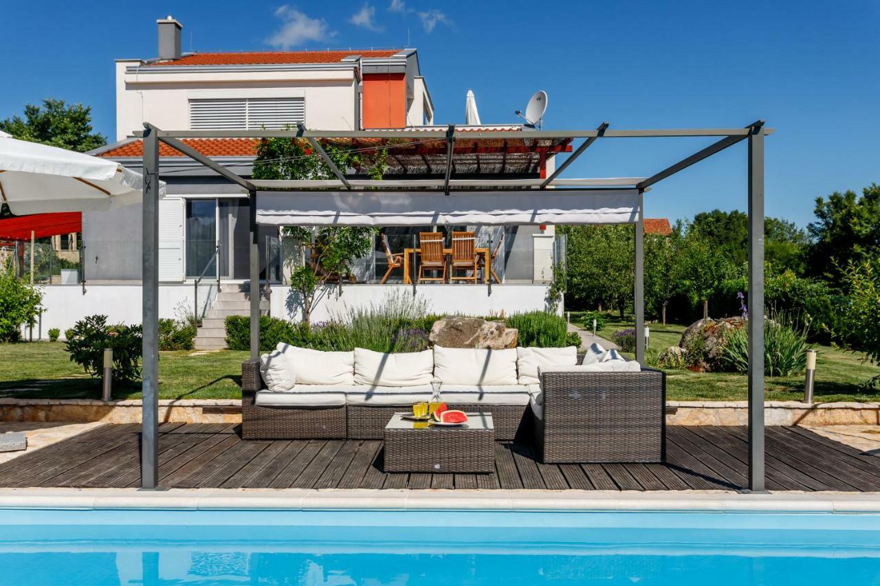 Luxury Villa Nadalina-Dicmo Dugopolje Zewnętrze zdjęcie