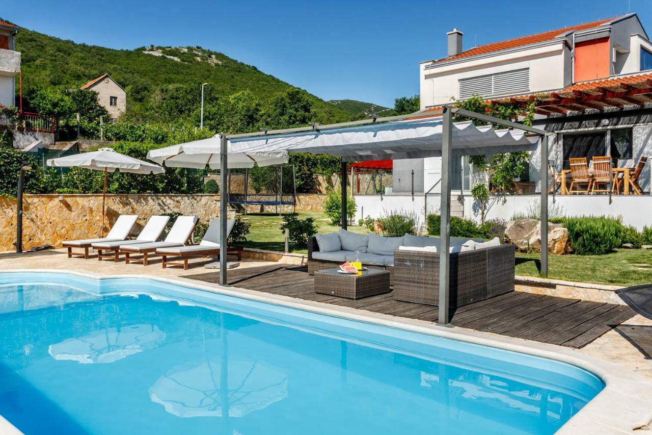 Luxury Villa Nadalina-Dicmo Dugopolje Zewnętrze zdjęcie