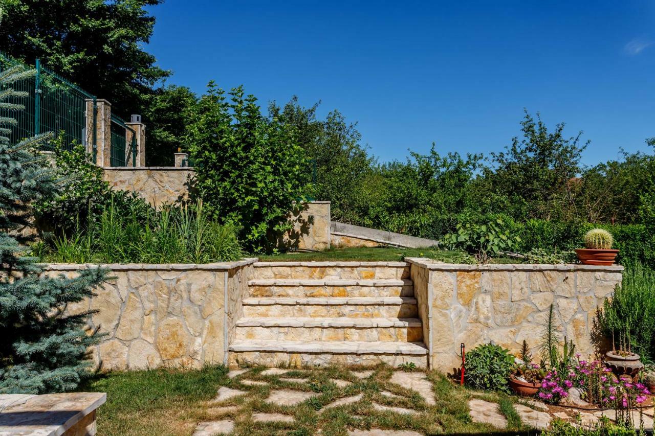 Luxury Villa Nadalina-Dicmo Dugopolje Zewnętrze zdjęcie